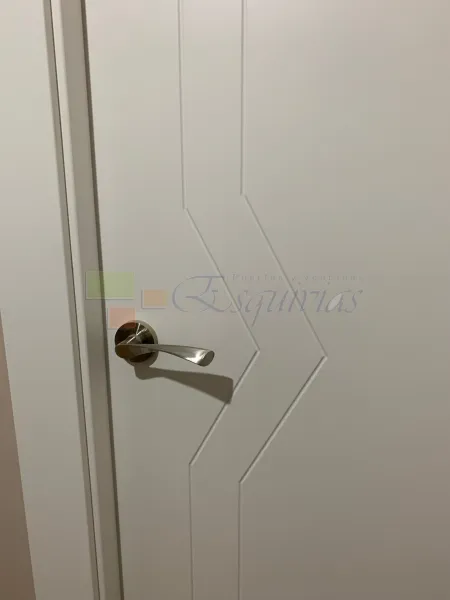 detalle puerta blanca img_2136_r1.jpg