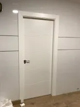 puerta lisa blanca pantografiada