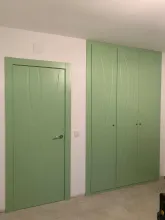 detalle puertas interiores lacadas colores y diseños especiales 8